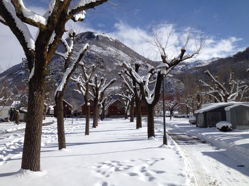Camping Boneta บารูเอรา ภายนอก รูปภาพ