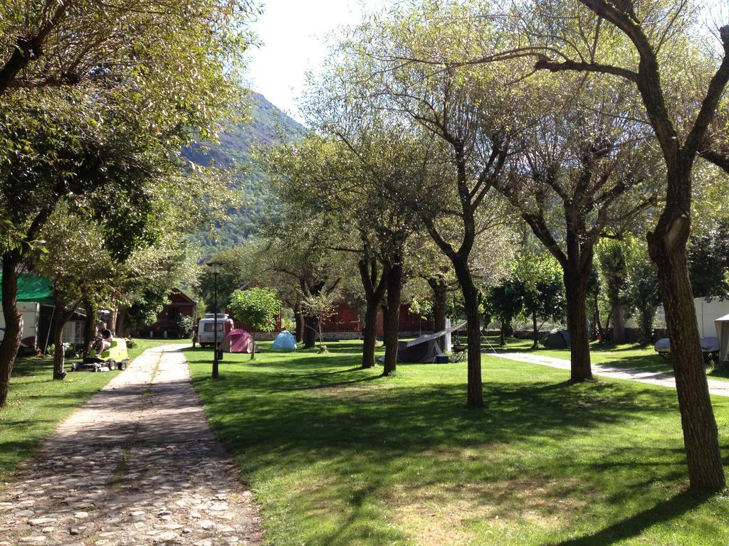 Camping Boneta บารูเอรา ภายนอก รูปภาพ