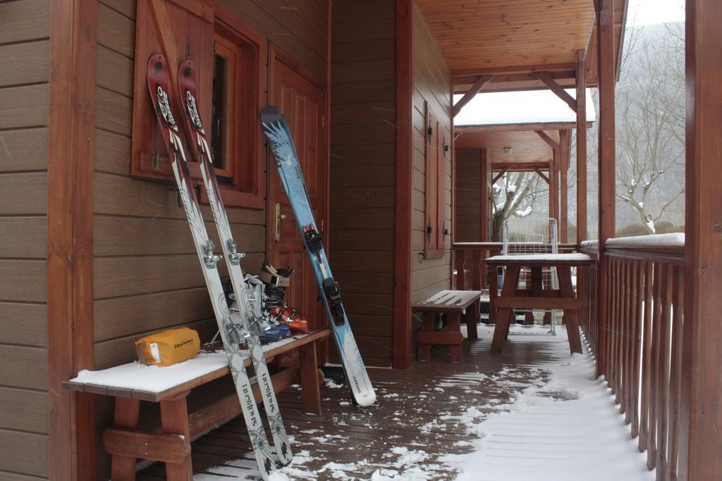 Camping Boneta บารูเอรา ภายนอก รูปภาพ