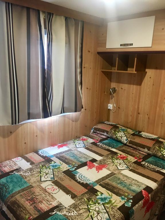 Camping Boneta บารูเอรา ภายนอก รูปภาพ
